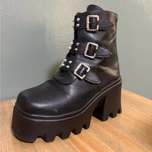 Women's Black Platform Boots